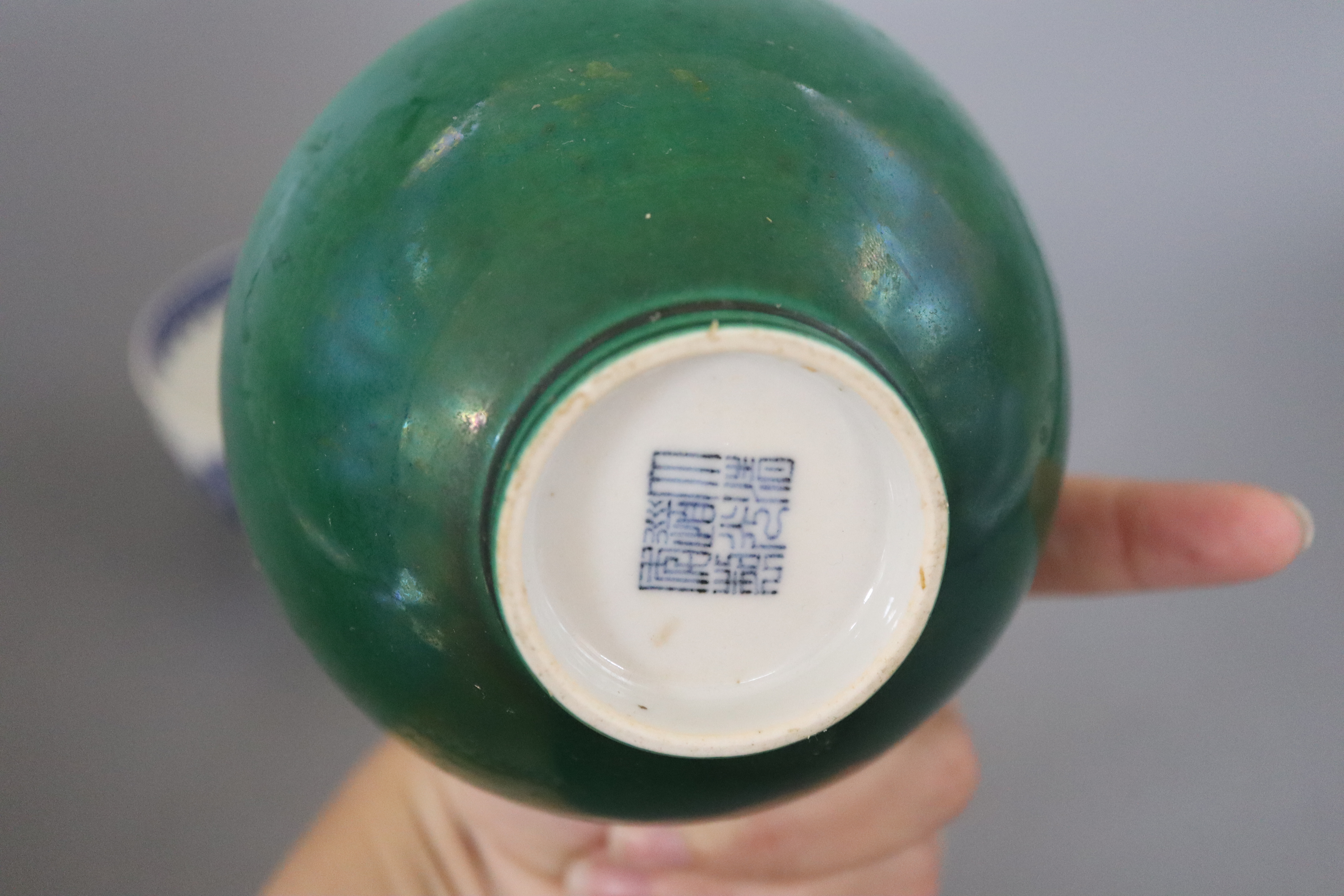 Two Chinese tea bowls, blue and white bowl diameter 12cm